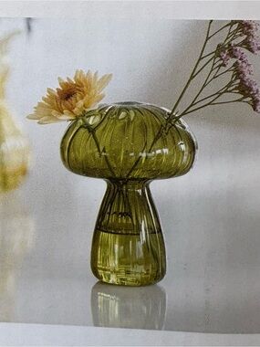 Huntington Home Glass Mushroom Accent
